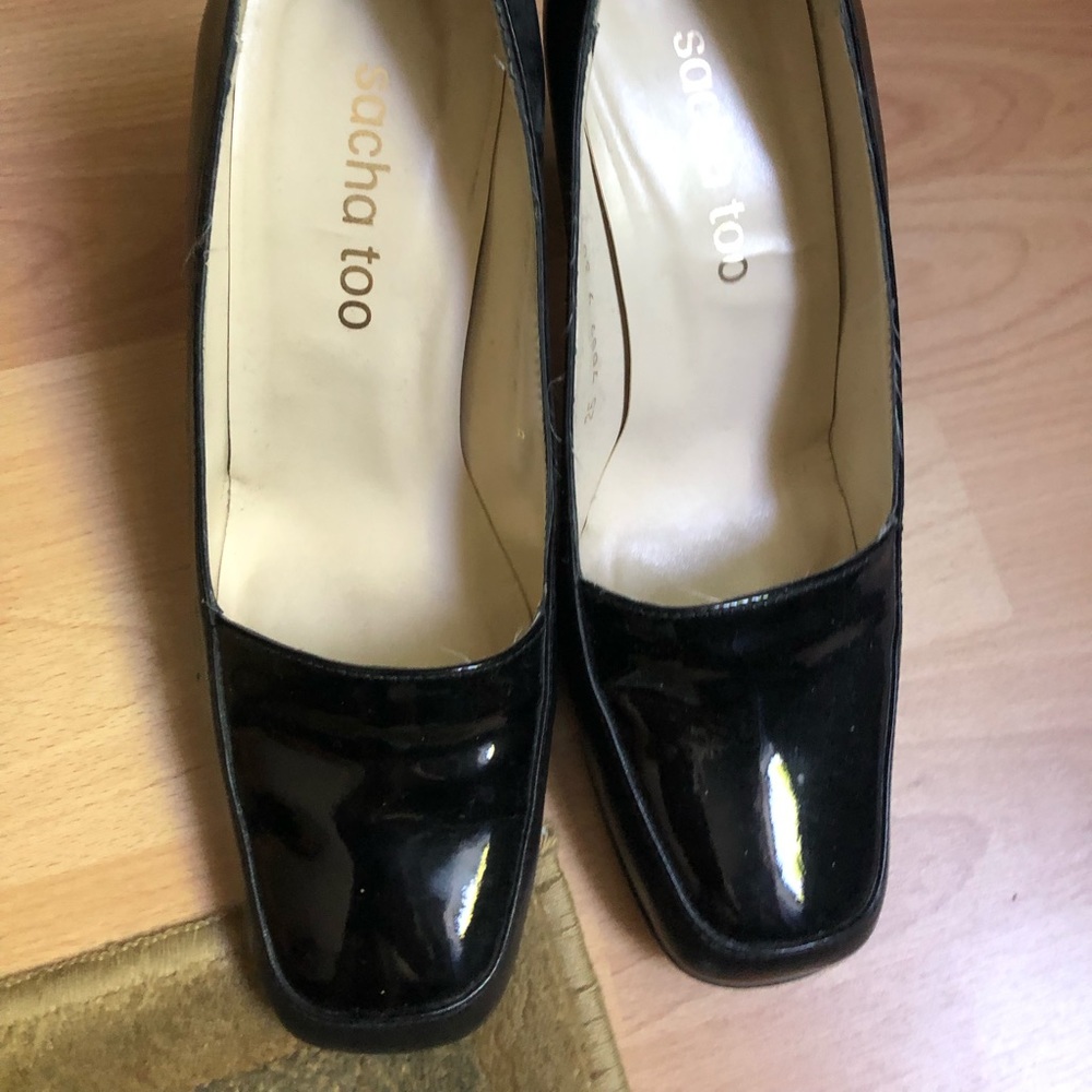 Women’s Size 8 Black Heels